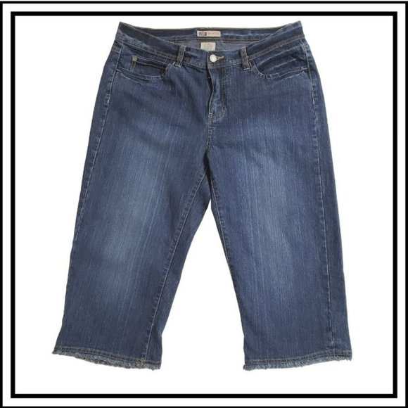 Faded Glory Stretch Capris. Factory Frayed Raw Hem. Yellow Stitching Sz 12 - Picture 1 of 10